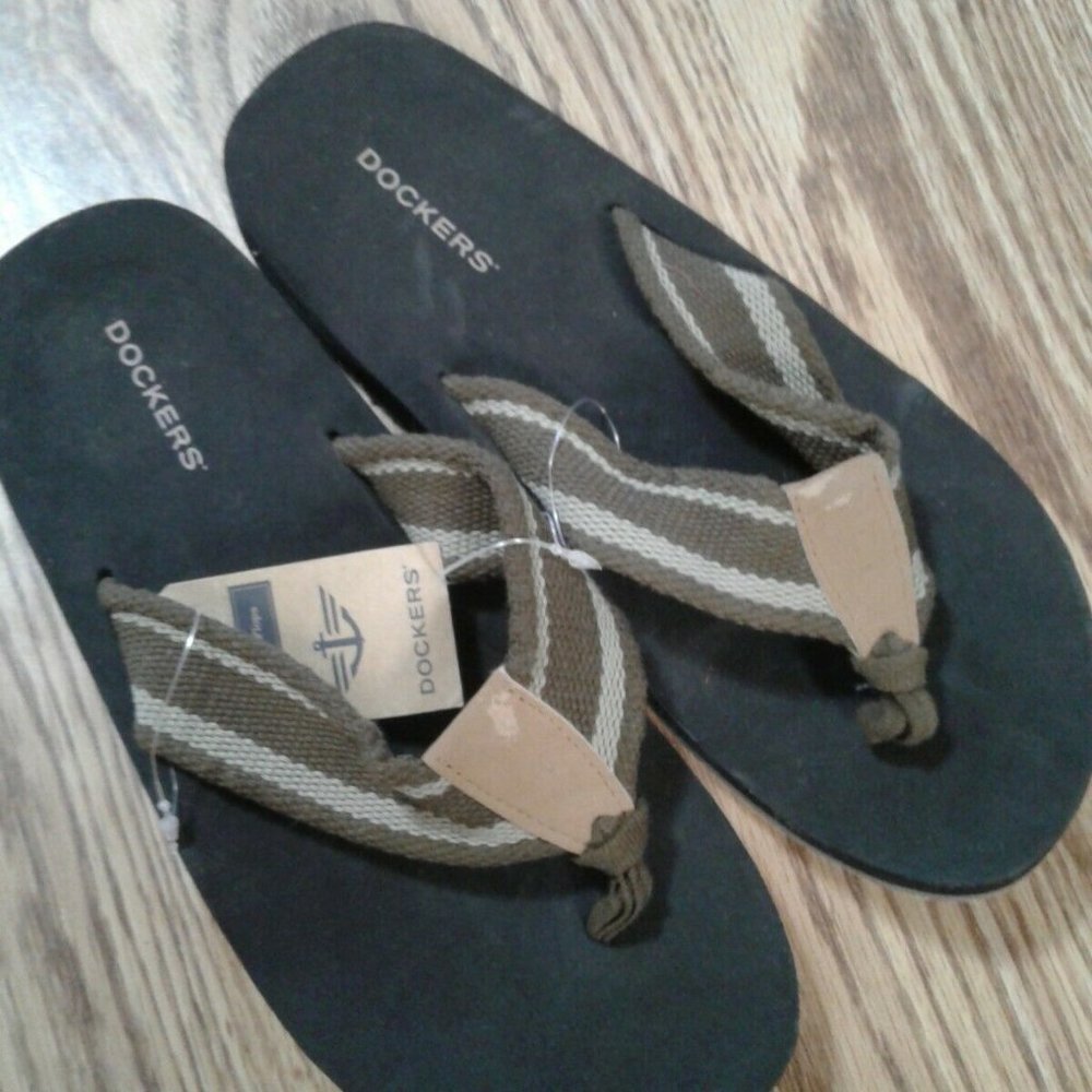 New Men's Dockers Flip Flop Thongs Size 8-9